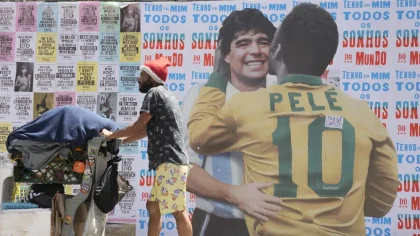 Pelé’s family gathers at hospital in Sao Paulo