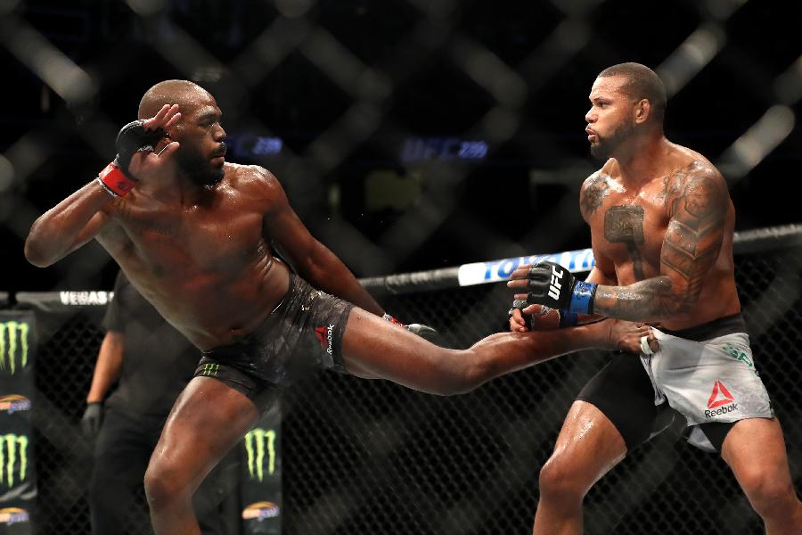 Jon Jones Vs Thiago Santos (Sean M Haffey-Getty Images)