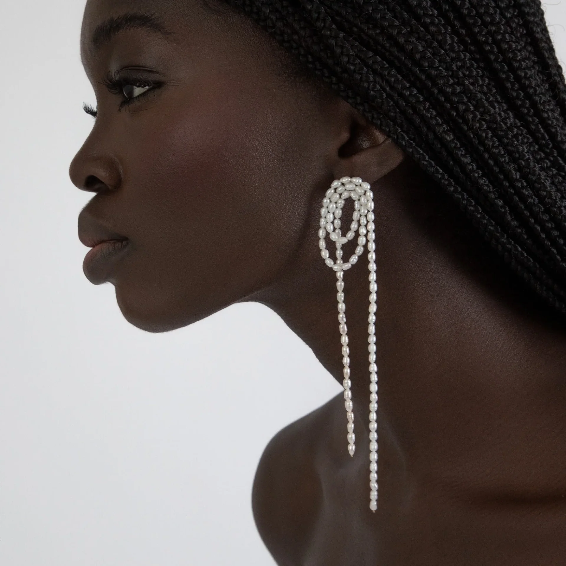 Shashi-pearl-earrings-maison-de-mode