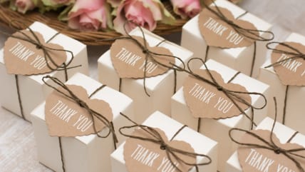 5 wedding favors no one really wants