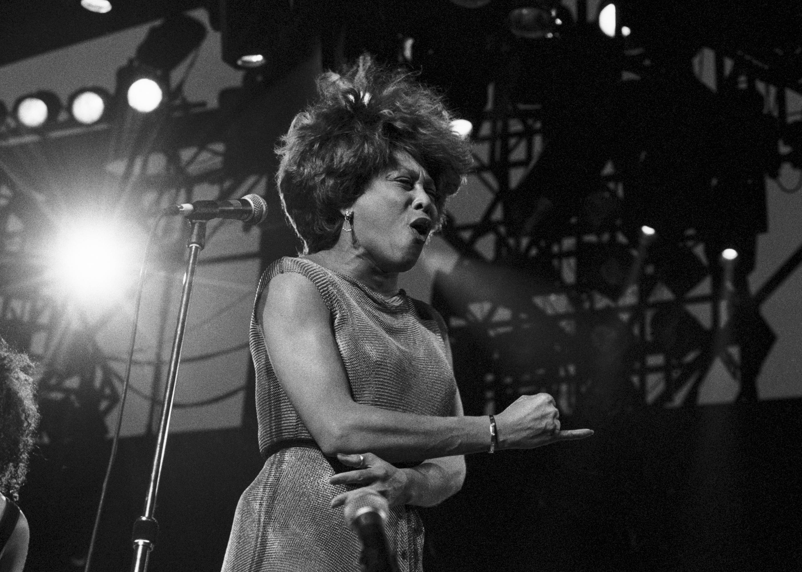 Tina Turner performs at the Allentown Fairgrounds on July 9, 1993 - Lisa Lake // Getty Images