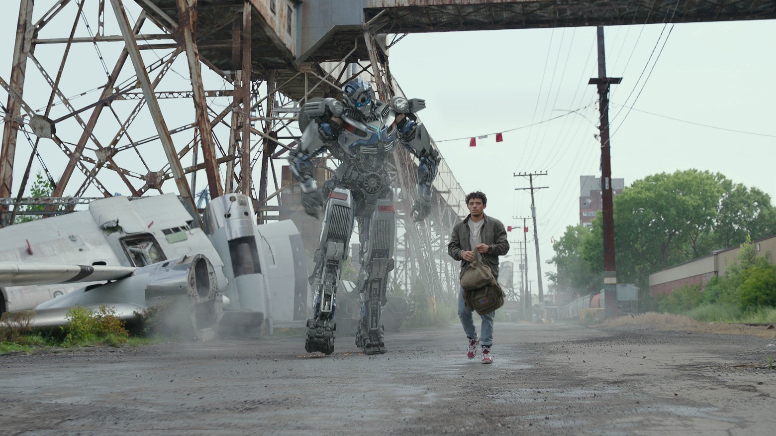 MIRAGE and Anthony Ramos in PARAMOUNT PICTURES and SKYDANCE PresentIn Association with HASBRO and NEW REPUBLIC PICTURES A di BONAVENTURA PICTURES Production A TOM DESANTO / DON MURPHY Production A BAY FILMS Production “TRANSFORMERS: RISE OF THE BEASTS”