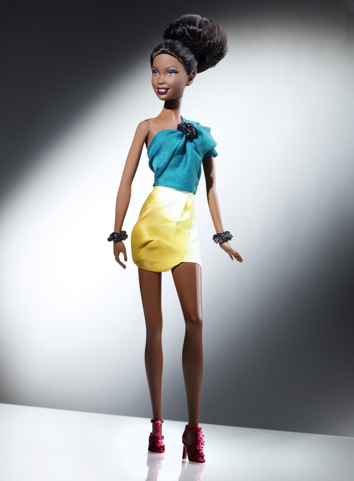 Barbie Basics-Rachel-Roy-1