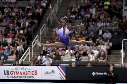 Simone Biles wows on vault while surging to the lead at the U.S. gymnastics championships