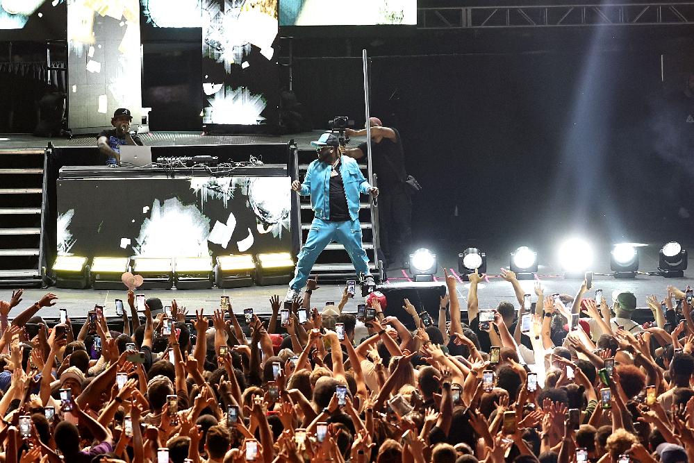 T-Pain performing (Jamie McCarthy-Getty Images) 