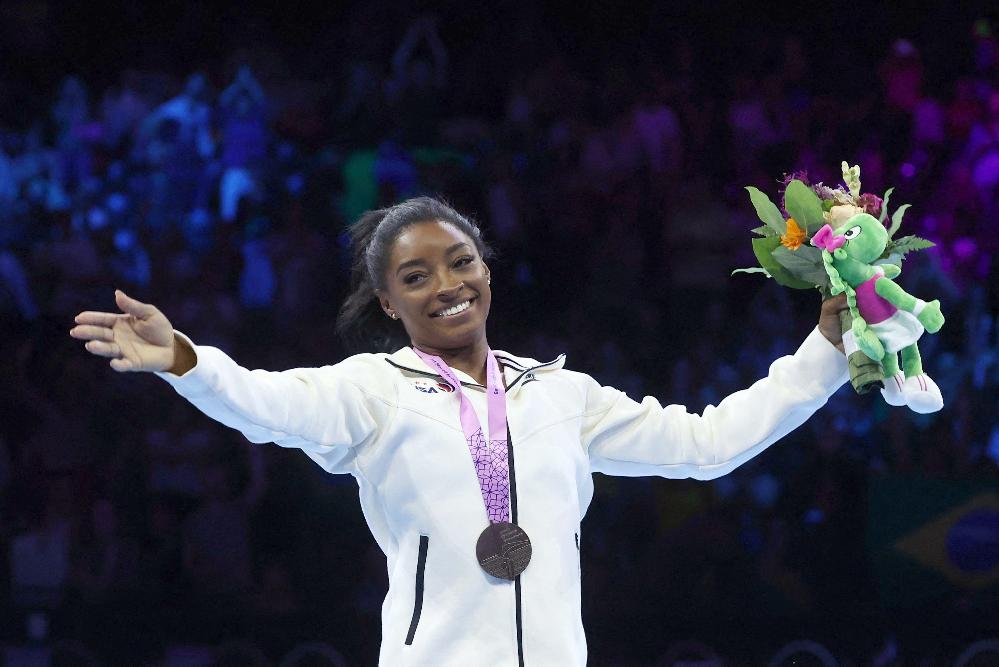 Simone Biles at medals ceremony (Yves Herman-Reuters)