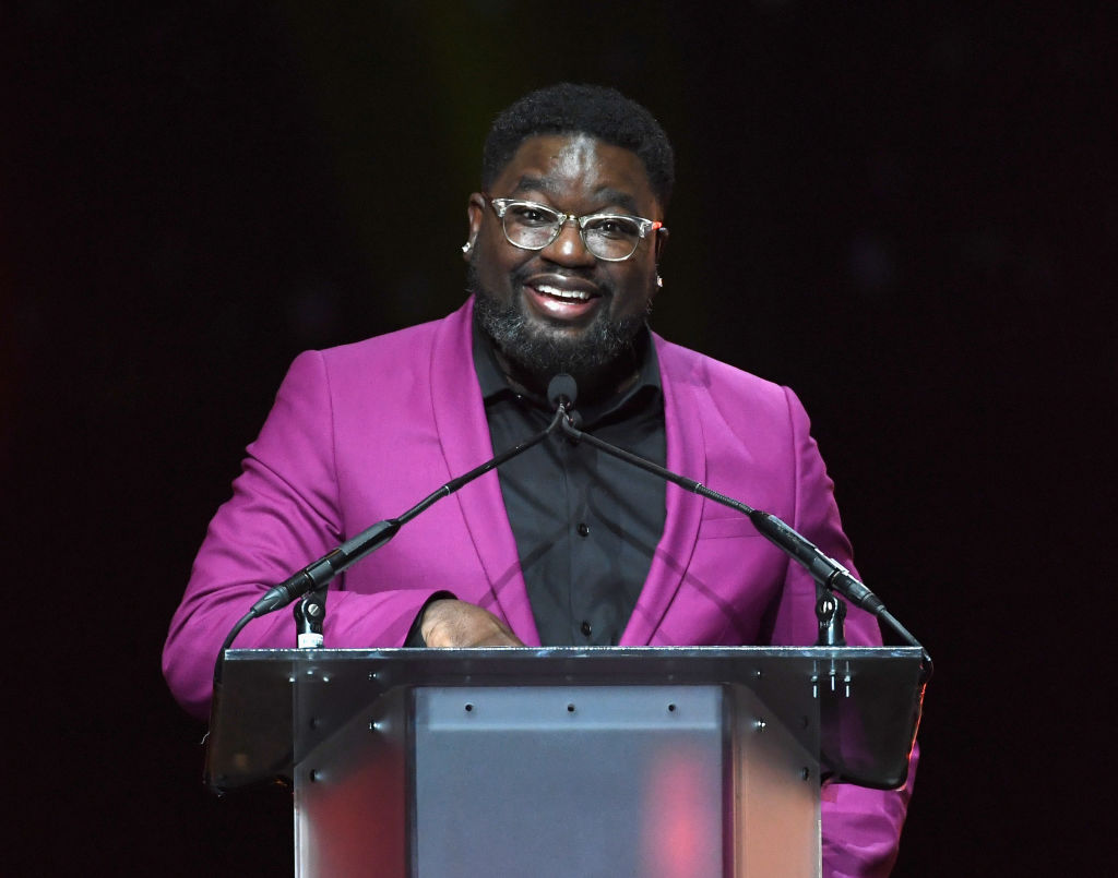 "Lil Rel Howery accepts the Breakthrough Performer of the Year award"