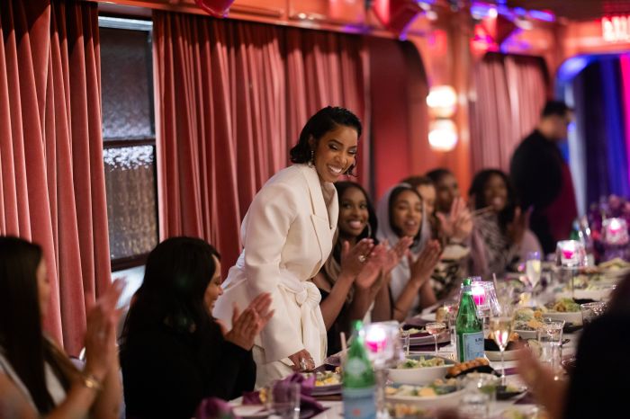 Kelly Rowland's 'Hey Queen' dinner